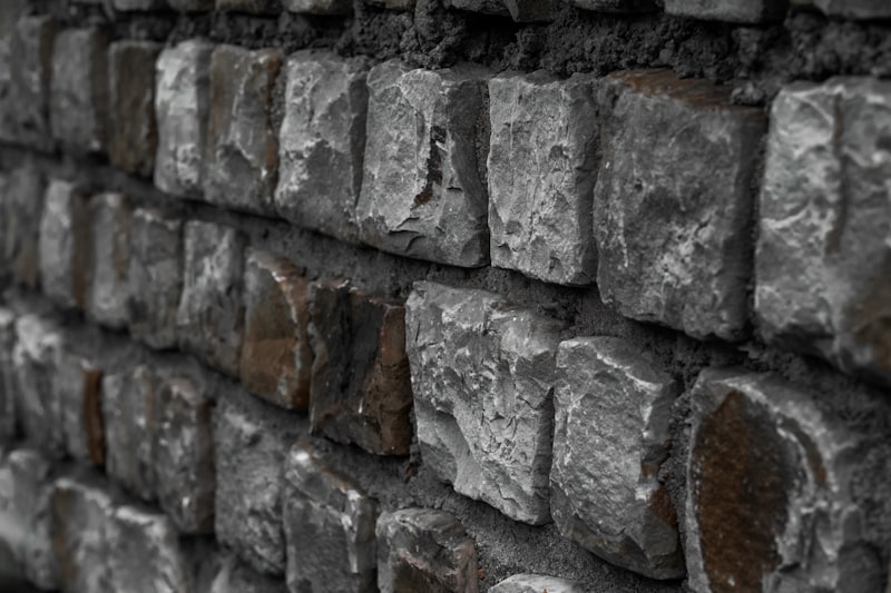 Natural rock wall installation